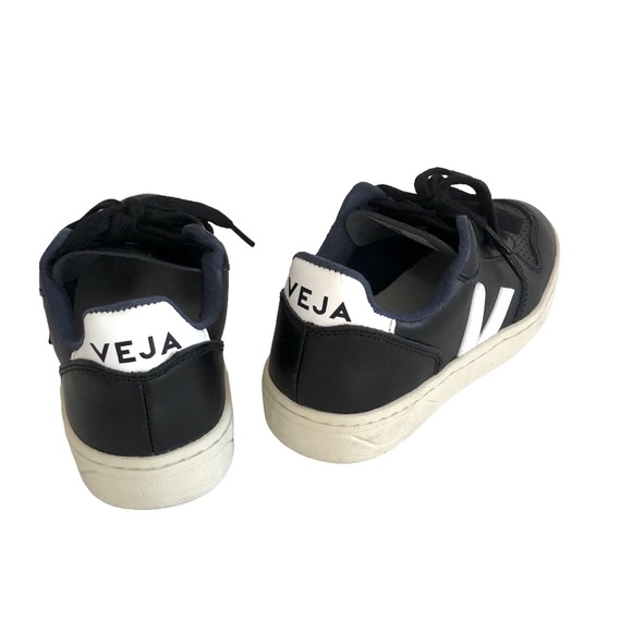 Veja Shoes Veja Sneaker Black And White Veja Shoes Poshmark